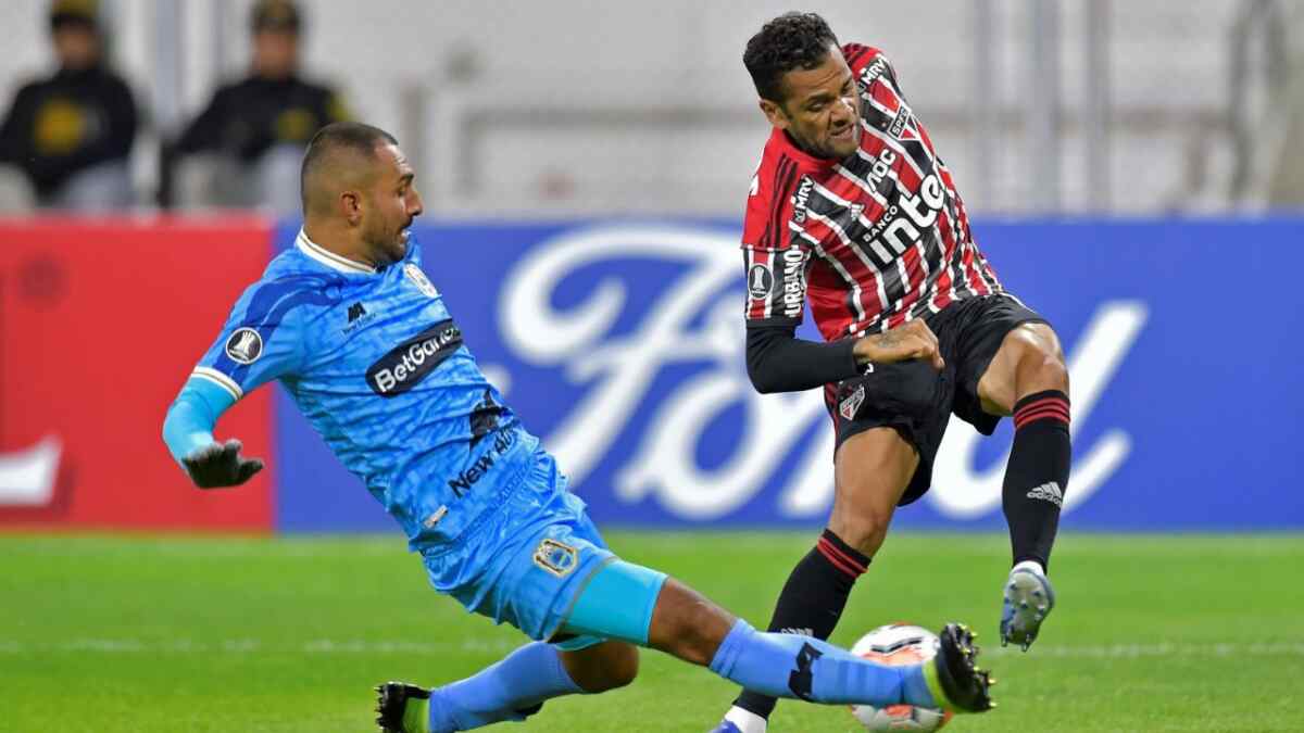 Imagem do primeiro jogo entre São Paulo e Binacional., que será repetido nesta terça-feira pela Libertadores