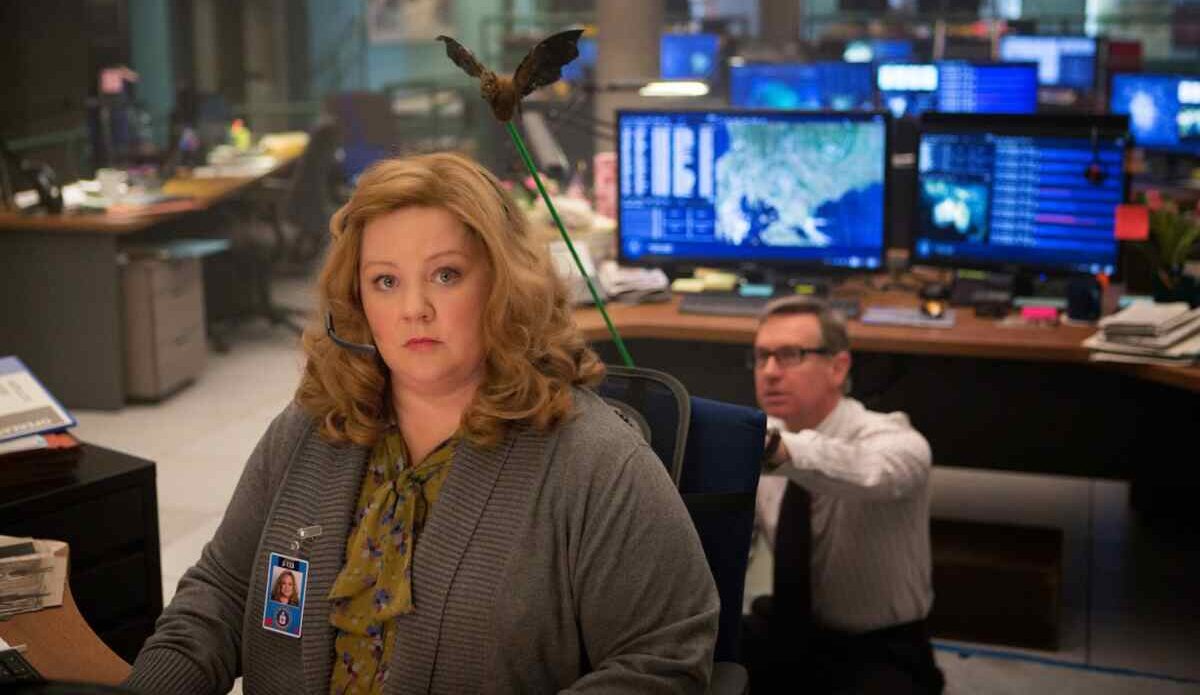 Melissa Mccarthy em cena no filme A Espiã que Sabia de Menos