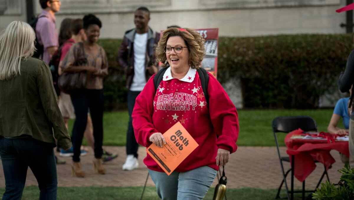 Atriz Melissa Mccarthy em cena no filme Alma da festa, exibido pela TV Globo no Supercine