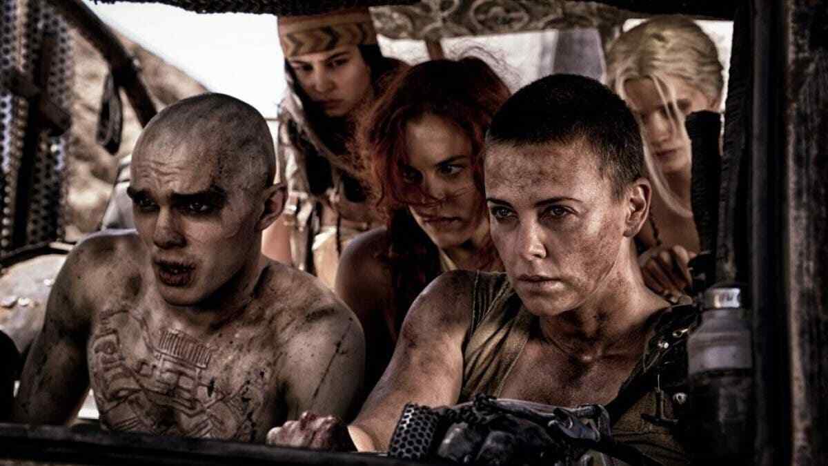 Cena do filme Mad Max: Estrada da Fúria, exibido pela Globo no Domingo Maior