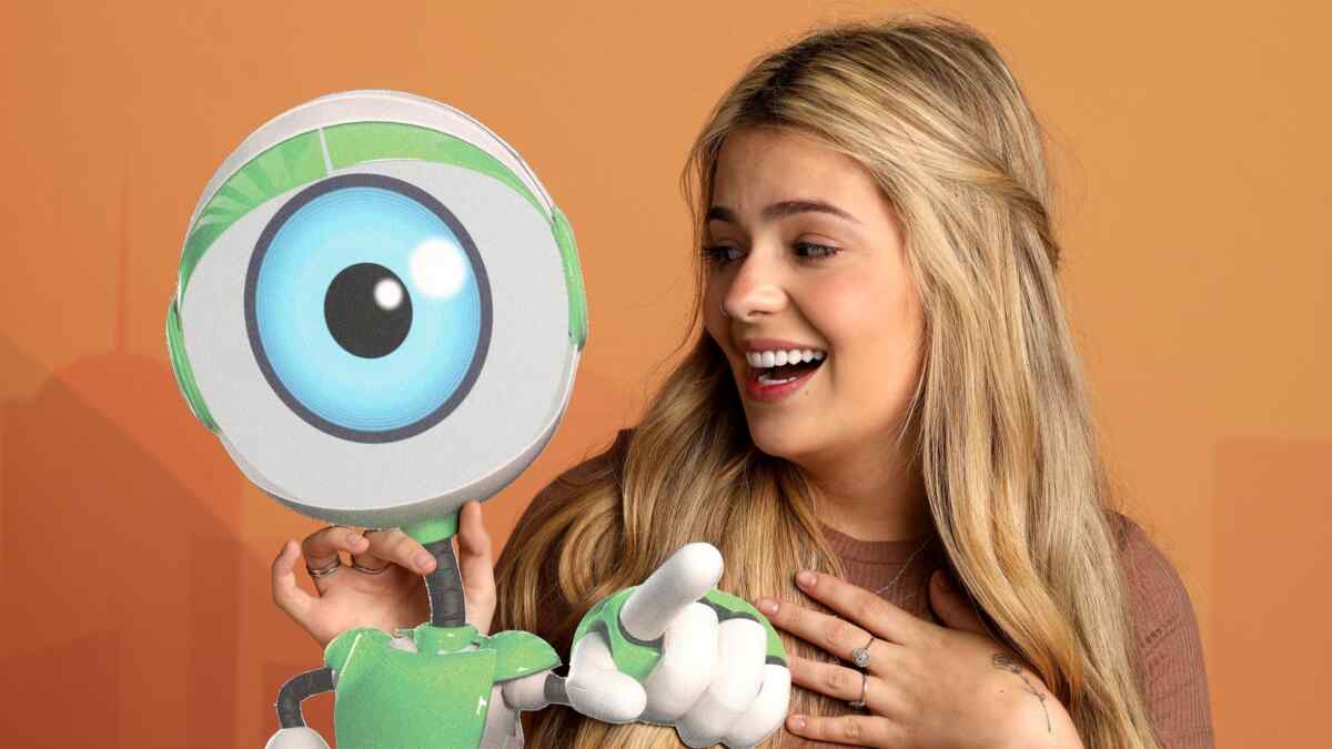 Viih Tube segura mascote do BBB 21