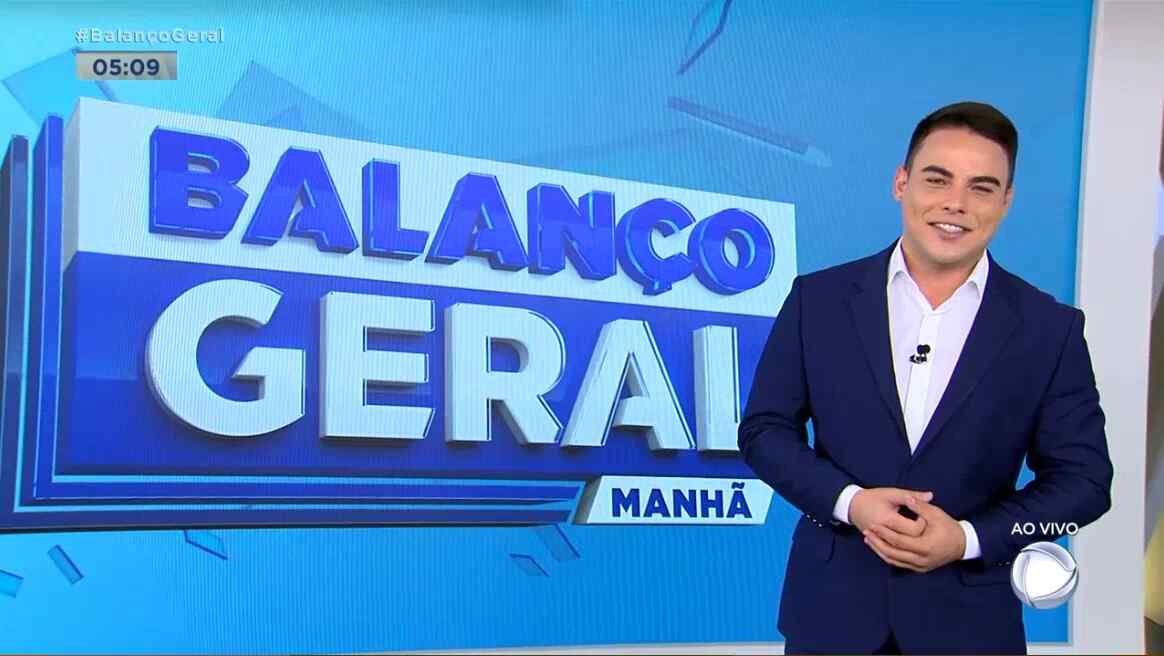 Wésllen Tecchio no dia da estreia como apresentador do Balanço Geral Manhã