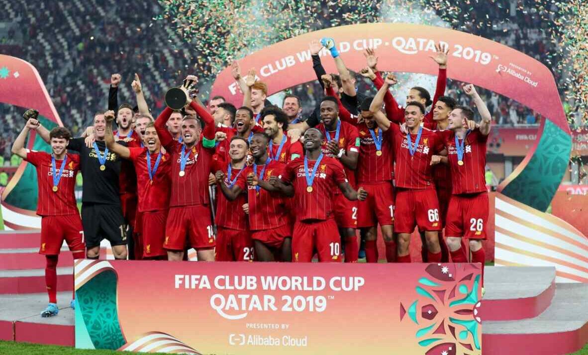 Liverpool comemorando a vitória no último Mundial de Clubes na Globo