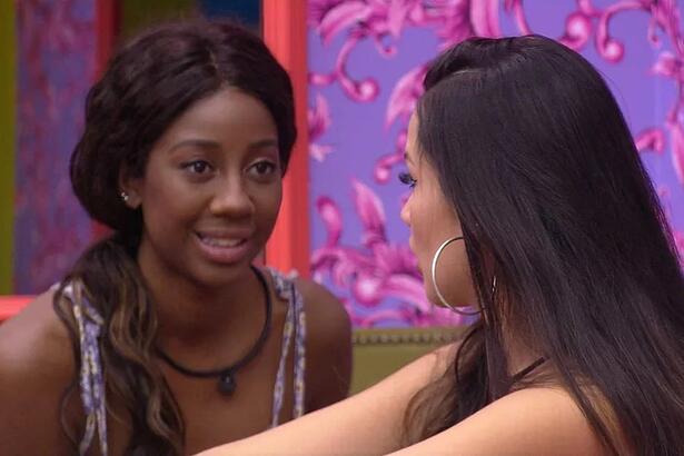 Camilla de Lucas e Juliette conversaram sobre Sarah que ficou bastante abalada em relação a formação do paredão no BBB 21. Juliette disse que a sister precisa de acolhimento nesse momento e que a brasiliense ficou bastante abalada.