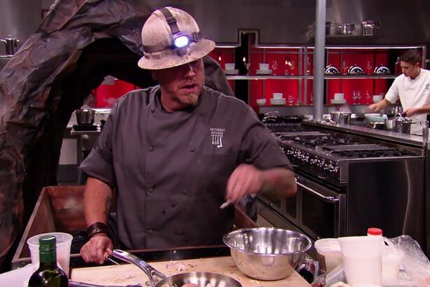 Episódio do reality Cutthroat Kitchen, que o SBT exibirá uma versão brasileira chamada Mestres da Sabotagem