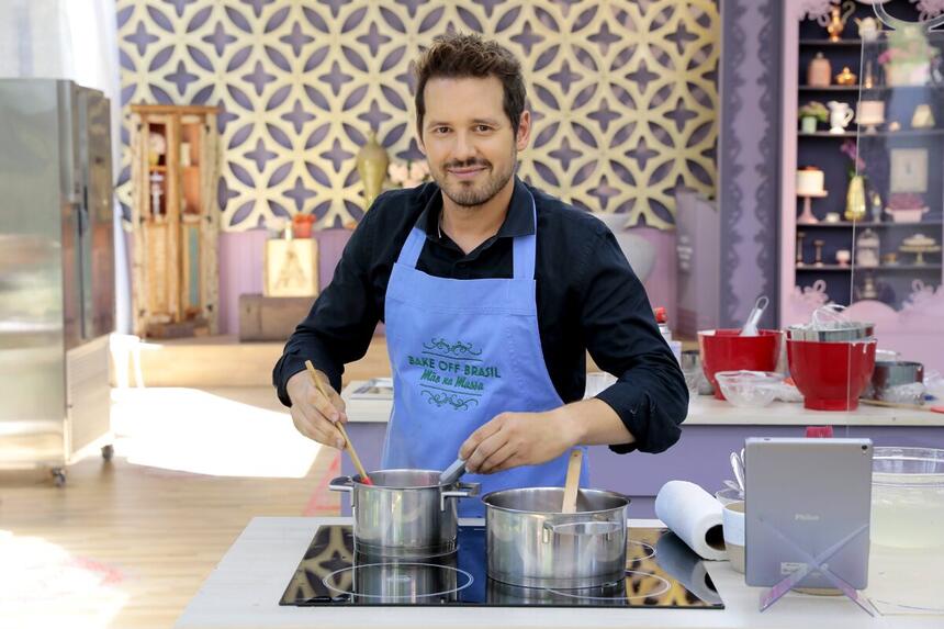 Dony De Nuccio durante uma das provas da final d Bake Off Brasil - Celebridades