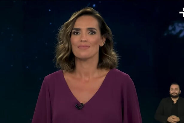 Karyn Bravo apresentando o Jornal da Cultura dessa quarta-feira (14)