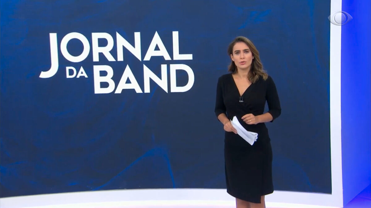 Lana Canepa apresentando o Jornal da Band nesta quarta-feira (21)