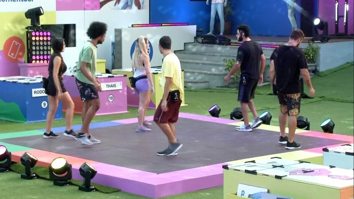 João Luiz, Juliette, Gilberto Nogueira, Arthur Picoli, Viih Tube e Rodolffo dançam na prova do líder