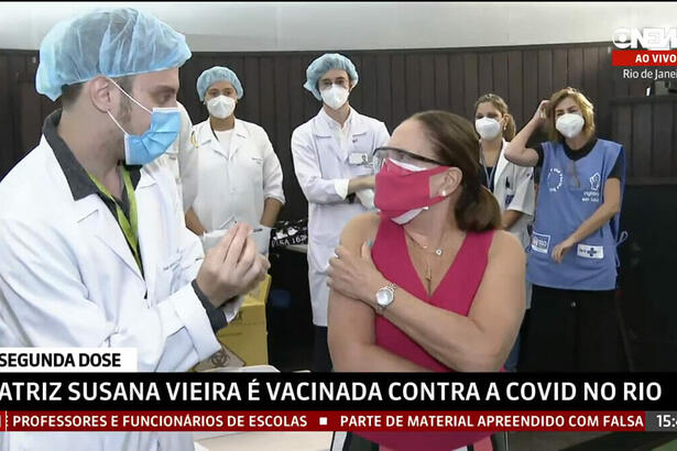 Atriz Susana Vieira recebe segunda dose da vacina contra Covid-19