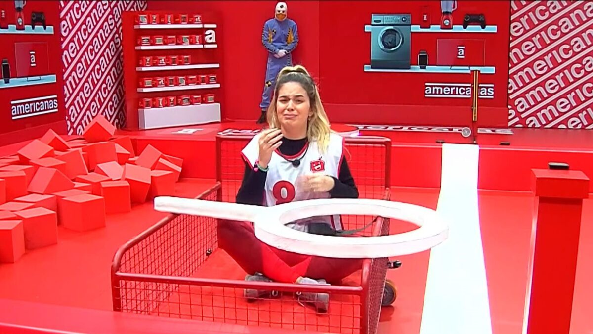 Viih Tube chora ao ganhar mais uma prova do líder no BBB 21