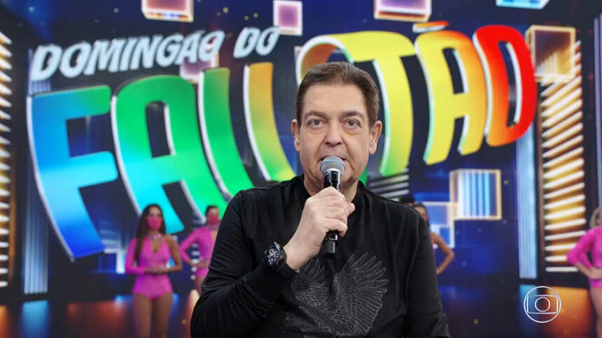 Faustão durante uma edição do Domingo do Faustão em 2021