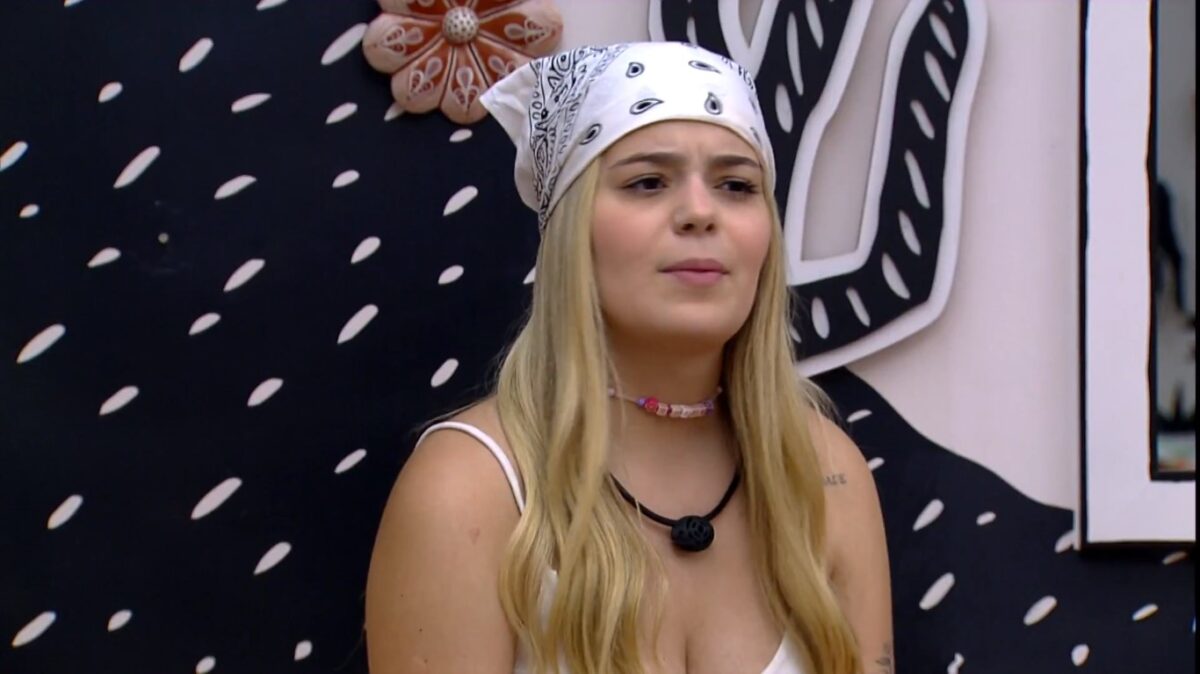 Viih Tube conversa com Caio no quarto cordel do BBB 21