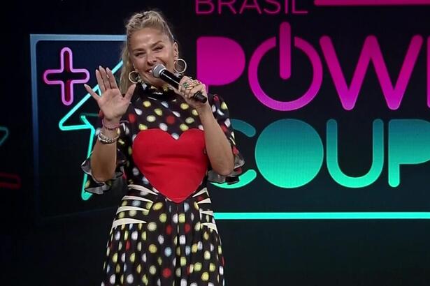 Adriane Galisteu agradece o carinho do público na estreia do Power Couple Brasil 5