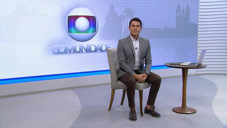 Bruno Grubertt apresentando do Globo Comunidade deste domingo 09/05