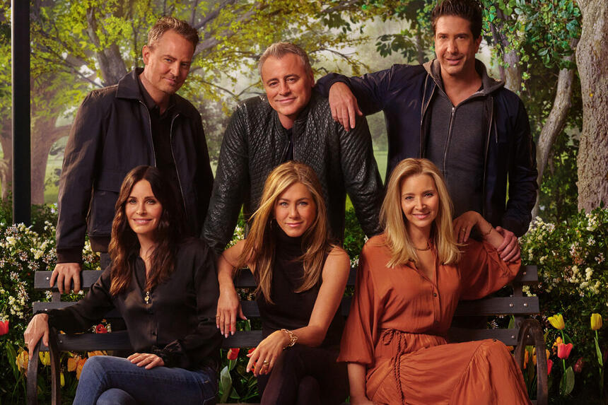 Jennifer Aniston, Courteney Cox, Lisa Kudrow, Matt LeBlanc, Matthew Perry e David Schwimmer em cena do especial de Friends | Imagem: Reprodução