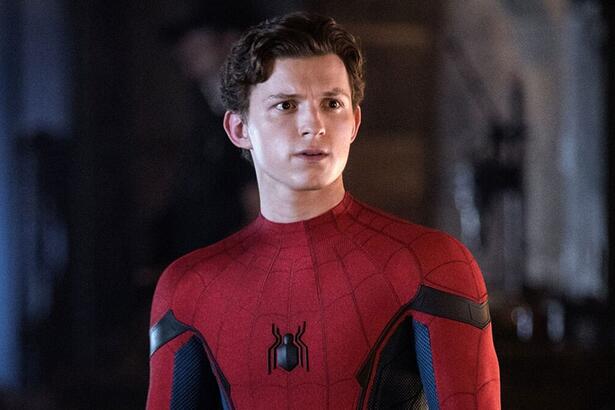 Tom Holland em cena de Homem-Aranha