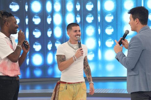 Pelé Milflows, Biel e Rodrigo Faro durante o Hora do Faro neste domingo (27 de junho)