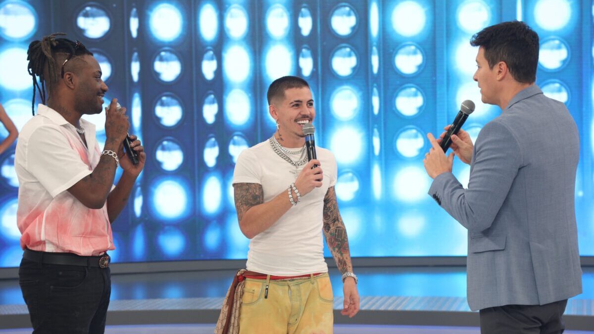 Pelé Milflows, Biel e Rodrigo Faro durante o Hora do Faro neste domingo (27 de junho)
