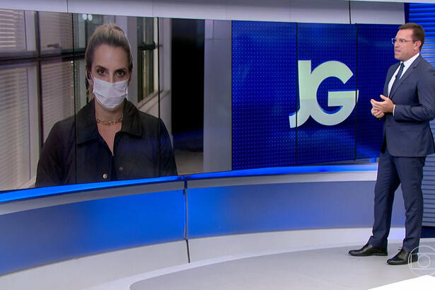 Flávia Jannuzzi durante entrada ao vivo no Jornal da Globo apresentado por Rodrigo Bocardi