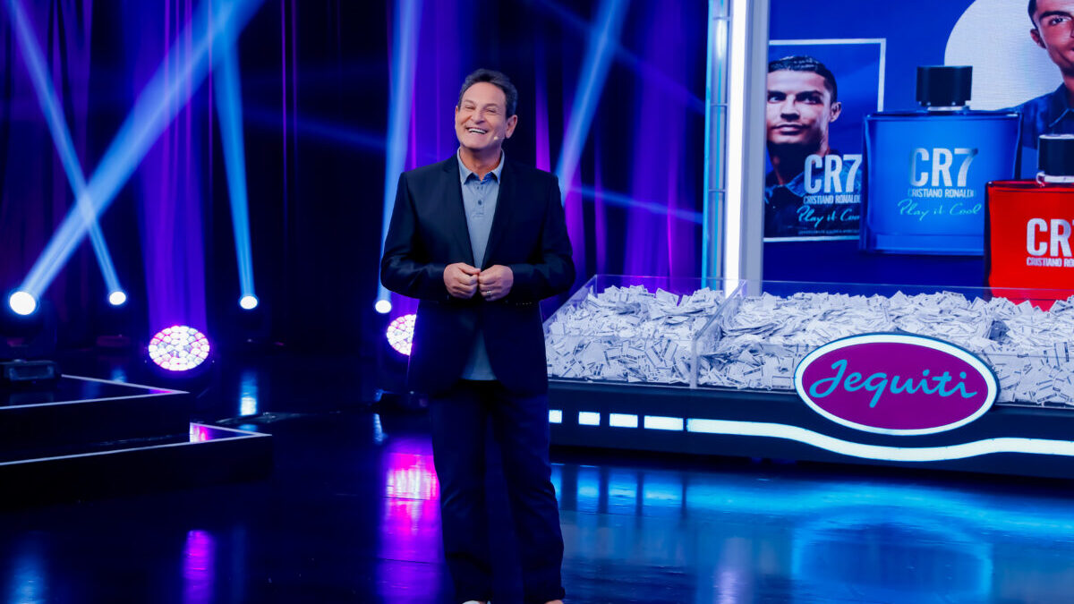 Luis Ricardo nos estúdios do Roda a Roda no SBT