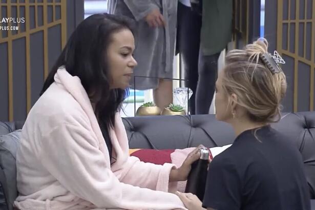 Nina e Carol, após alguns desentendimentos entre as duas no Power Couple Brasil 5 resolveram conversar neste sábado. Nina pediu para as duas tentar se reconciliar, porém, a esposa de Jonathan Costa disse que prefere ficar afastada.