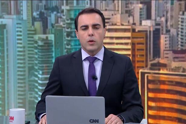 Rafael Colombo apresentando o CNN Novo Dia desta terça-feira, 15 de junho