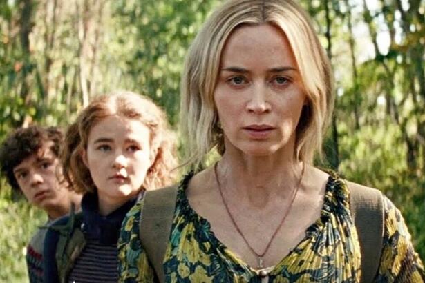 Emily Blunt, Millicent Simmonds e Noah Jupe em cena de Um Lugar Silencioso 2 | Imagem: Reprodução