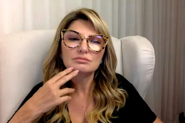 Antonia Fontenelle em vídeo do seu canal no Youtube, publicado no dia 15 de julho de 2021