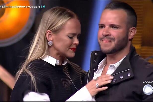 Fim da linha para o casal Nina e Filipe, a dupla não conseguiu se livrar da oitava DR e foram eliminados com 11,55% dos votos. O segundo casal mais votado foi Deborah e Bruno com 41,07% dos votos. Renata e Leandro foram os primeiros colocados com 47,38%.