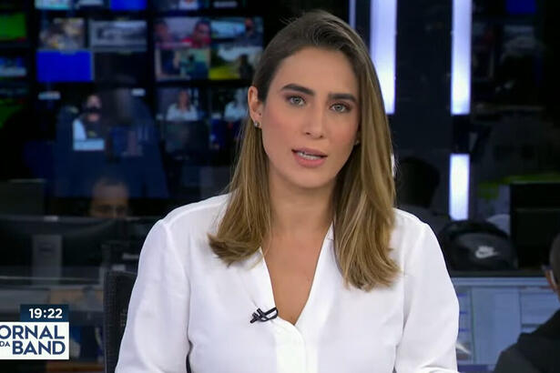 Lana Canepa durante o Jornal da Band de 12 de julho