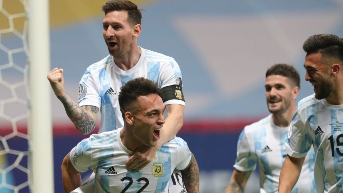 Messi comemorando a classificação da Argentina na Copa América