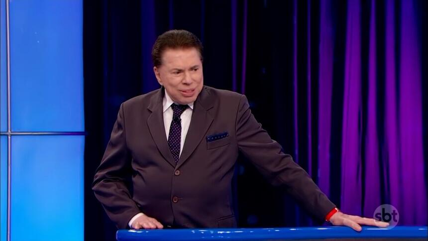 Silvio Santos no estúdio do Roda a Roda, no SBT