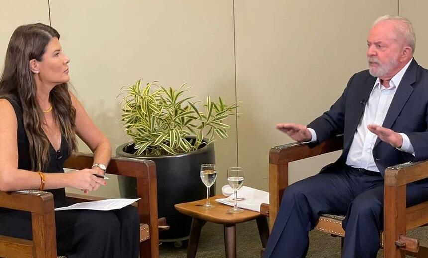 Patrícia Calderon e Lula durante a gravação do Jornal da Manhã Entrevistas