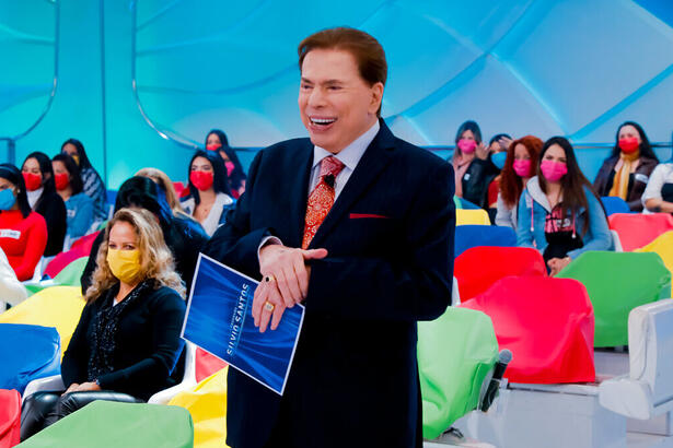 Silvio santos durante o Jogo dos Pontinhos no Programa Silvio Santos de 01 de agosto de 2021