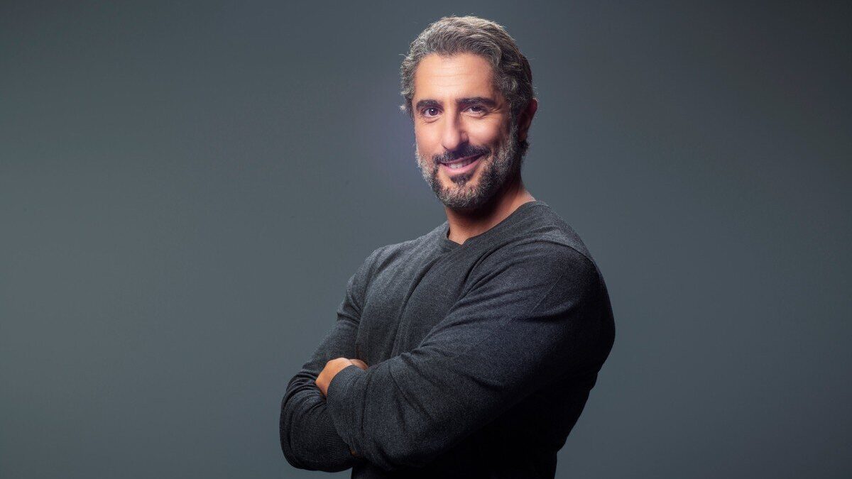 Marcos Mion em foto de divulgação pela TV Globo