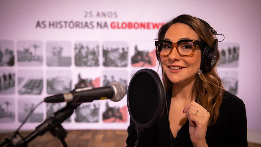 Maria Beltrão nos bastidores da gravação do poscast especial da GloboNews