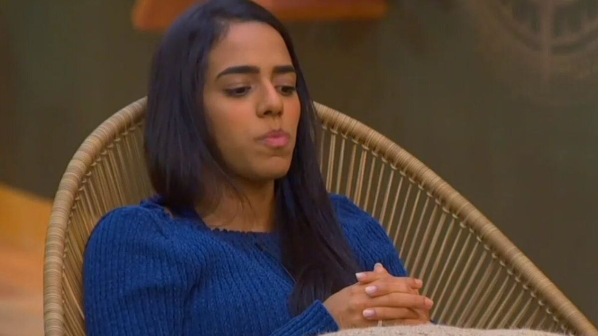 Mirella Santos no Ilha Record