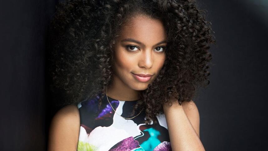 Jaz Sinclair posa para foto, atriz será uma das protagonistas da série derivada de 'The Boys' do Amazon Prime Video