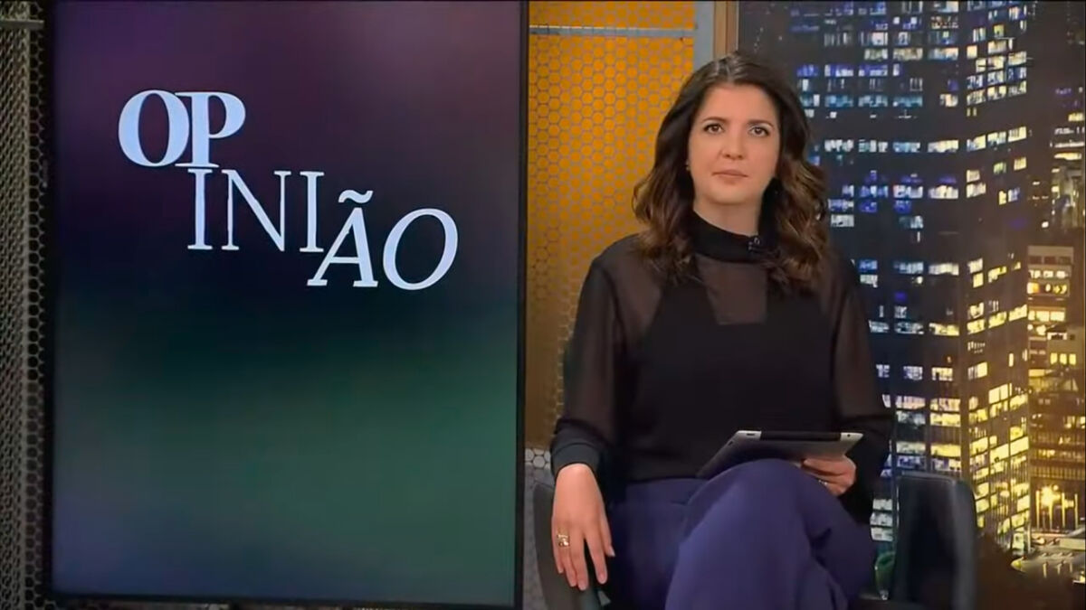 Andresa Boni apresentando o programa Opinião na TV Cultura