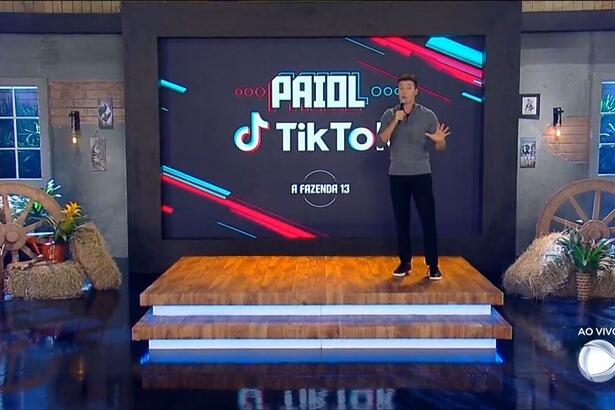 Rodrigo Faro nos estúdios do Paiol Tik Tok