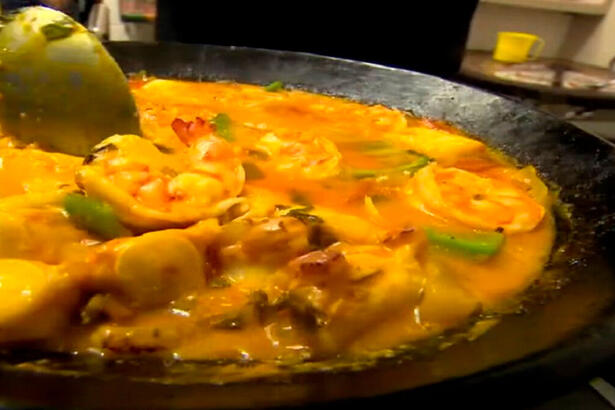 Moqueca de Peixe com camarão e polvo montada