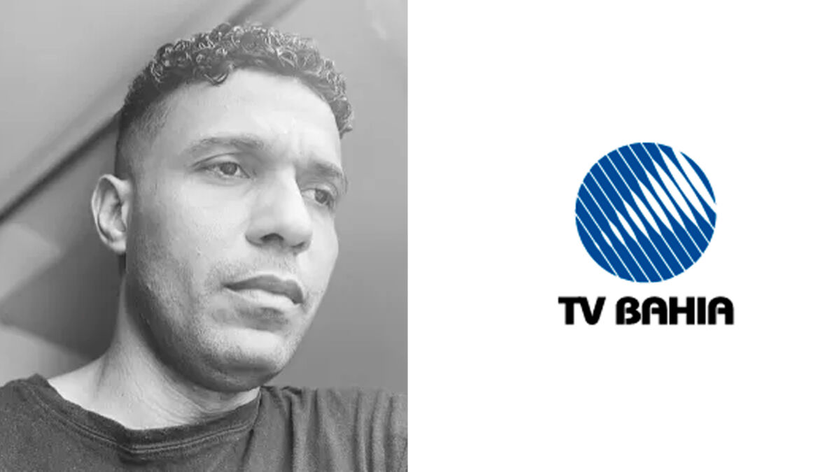 Rosto de Hildázio Santana, em preto e branco, em uma montagem com o logo da TV Bahia