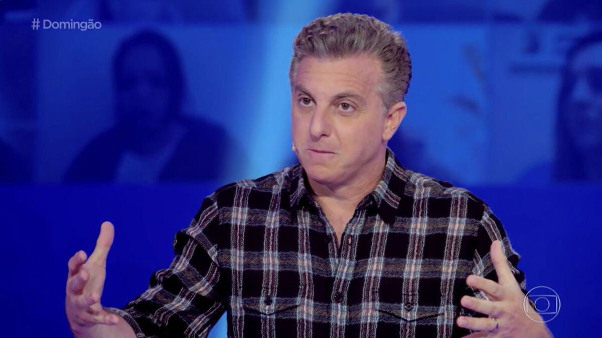 Luciano Huck durante o Domingão