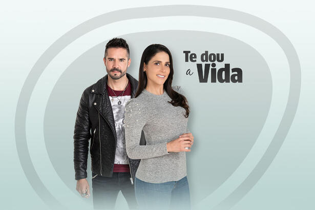 Protagonistas da novela Te Dou a Vida do SBT