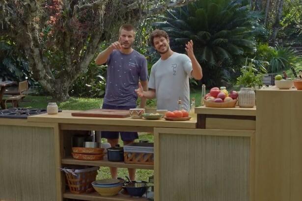 Rodrigo Hilbert e José Loreto, juntos, durante trecho do Tempero de Família