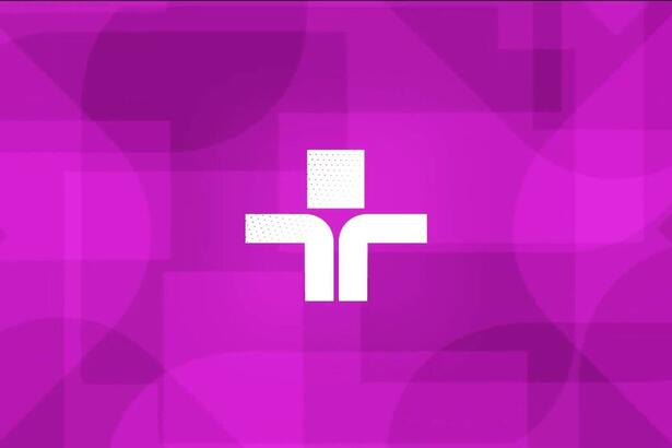 Logo da TV Cultura no fundo roxo