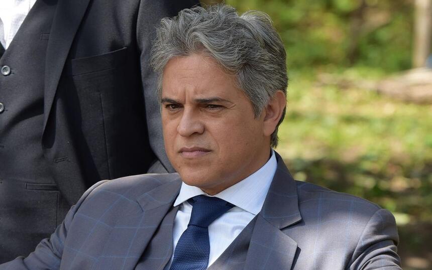 Juan Alba em cena na novela Amor sem Igual, na Record TV