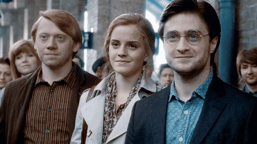 Rupert Grint, Emma Watson e Daniel Radcliffe em cena de Harry Potter