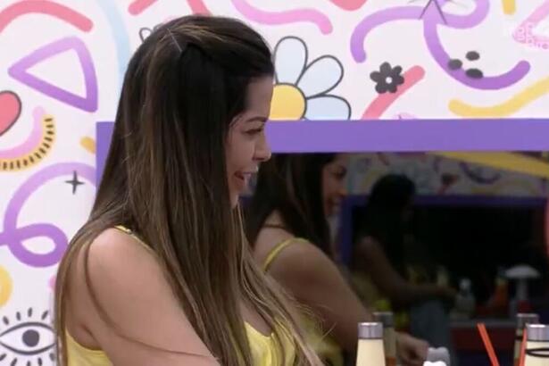 Laís no quarto do BBB 22